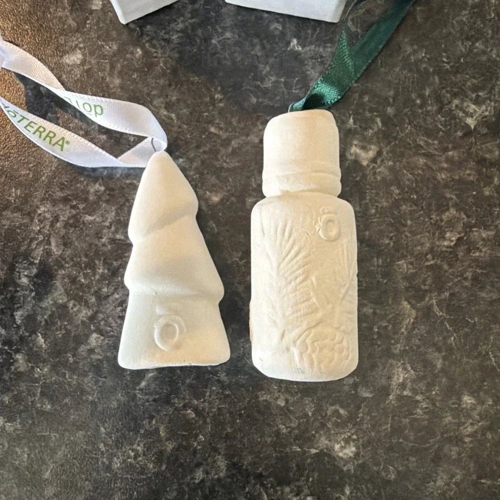 doTERRA Tree And Essential Oil‎ Bottle Ornaments New In Boxes